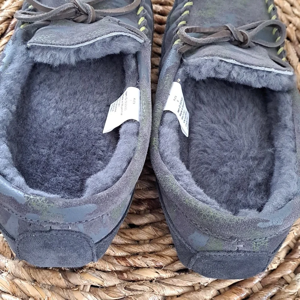 L.L. Bean Gray Camouflage Kids Moccasin Slippers